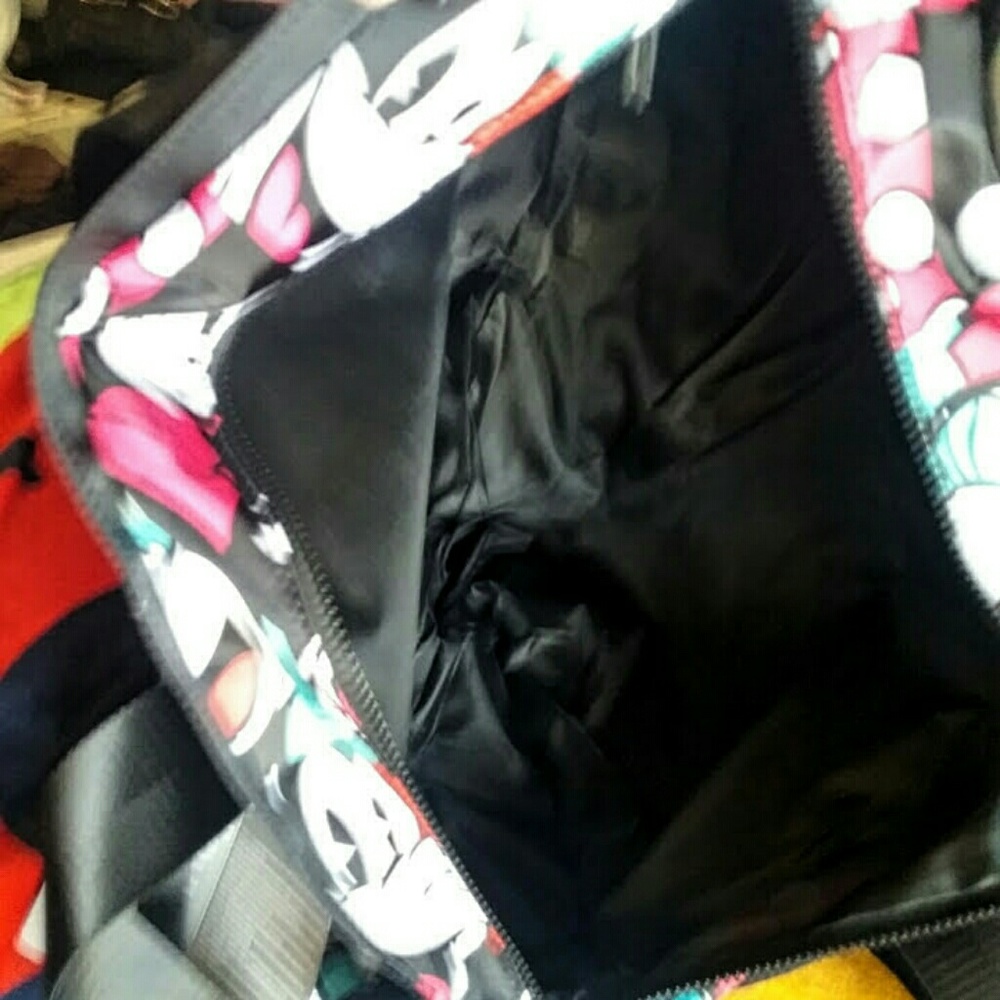 ** Limited #** Mickey Tote NWT - Picture 3 of 6